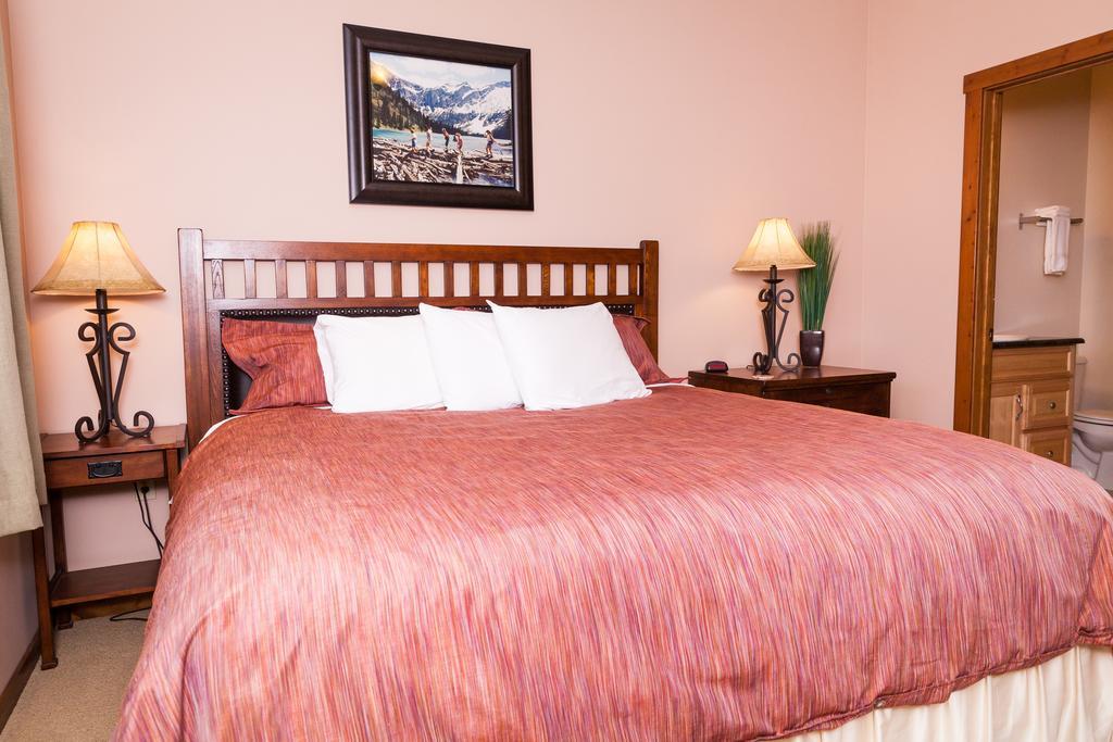 Glacier Ridge Suites คาลิสเปล ห้อง รูปภาพ
